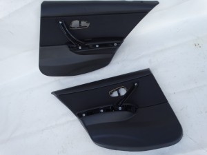 BOCZEK LEWY PRAWY TYŁ TYLNY TAPICERKA BMW E90 E91 LIFT F-VAT