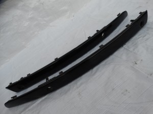 LISTWA ZDERZAKA PRZEDNIEGO PRZÓD LEWA PRAWA BMW E81 E87 SCHWARZ II F-VAT