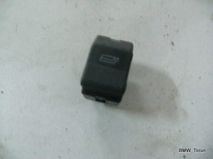 PRZEŁĄCZNIK PODNOSZENIA SZYB AUDI A4 B5