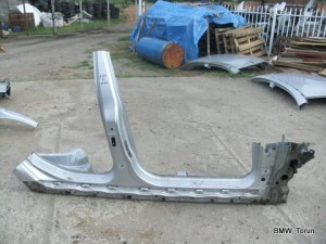 PRÓG SŁUPEK PRAWY BMW E60