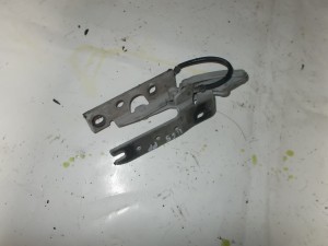 ZAWIAS MASKI PRAWY E65 F-VAT