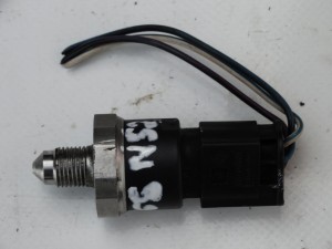 CZUJNIK CIŚNIENIA POMPY ABS BOSCH ESP BMW E65 CITROEN FORD 0265005303 F-VAT