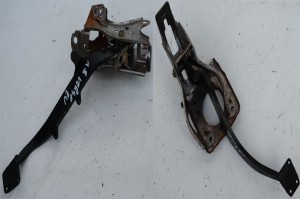 PEDAŁ SPRZĘGŁA HAMULCA TOYOTA COROLLA VERSO II E12 EUROPA F-VAT