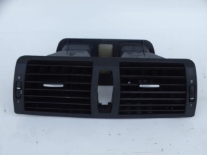 KRATKA NAWIEWU ŚRODKOWA BMW E81 E87 F-VAT