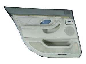 BOCZEK TAPICERKA DRZWI TYŁ LEWY BMW E38