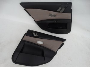 TAPICERKA BOCZEK DRZWI TYŁ LEWY PRAWY SKÓRA BMW E60 E61 F-VAT