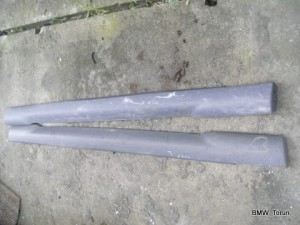 LISTWA NAKŁADKA NA PRÓG PRAWA GRAND CHEROKEE 99-04