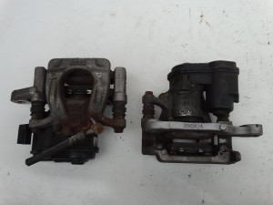 ZACISK TYŁ TYLNY LEWY PRAWY NISSAN QASHQAI J11 F-VAT