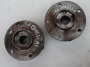 PIASTA ŁOŻYSKO PRZÓD LEWA PRAWA NISSAN QASHQAI J11 1.2 DIG-T F-VAT
