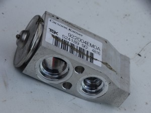 ZAWÓR ROZPRĘŻNY KLIMATYZACJI NISSAN QASHQAI J11 922004EM0A F-VAT