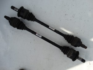 PÓŁOŚ LEWA PRAWA BMW F30 F31 2.0D F-VAT