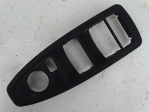OSŁONA RAMKA PANELU SZYB PANEL SZYB BMW F20 F21 F30 F31 F-VAT