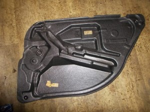 WYGŁUSZENIE PIANKA DRZWI TYŁ PRAWE BMW E39