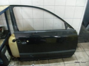 DRZWI PRZÓD PRAWE VW PASSAT B5 L08Z