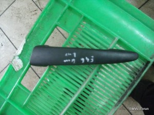 UCHWYT RĄCZKA KLAMKI PRZÓD PRAWA BMW E46