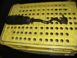 DRAŻEK + KOŃCÓWKA KIEROWNICZY PRAWY BMW E36