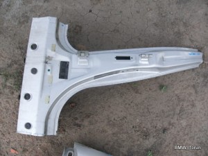 PRÓG SŁUPEK PRAWY ŚRODKOWY BMW E87 F-VAT