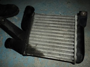 CHŁODNICA POWIETRZA INTERCOOLER E39 2.5 TDS