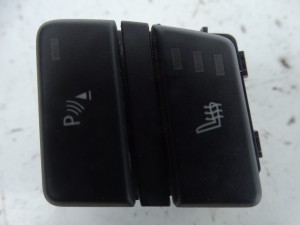 PRZEŁĄCZNIK PRZYCISK GRZANIA FOTELA WŁACZNIK PDC 9159077 F-VAT