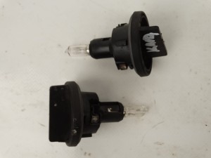 OPRAWKA ŻARÓWKI POSTOJOWEJ POSTOJÓWKI FORD KUGA MK1 F-VAT