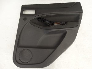 BOCZEK DRZWI PRAWY TYŁ TYLNY TAPICERKA FORD KUGA MK1 F-VAT