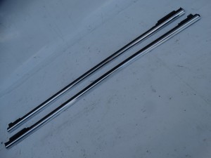 LISTWA ZGARNIAJĄCA DRZWI TYŁ TYLNA LEWA PRAWA CHROM FORD KUGA MK1 F-VAT