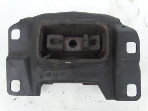 PODUSZKA ŁAPA MOCOWANIE SKRZYNI MIEGÓW MANUAL FORD KUGA MK1 2.0 TDCI F-VAT