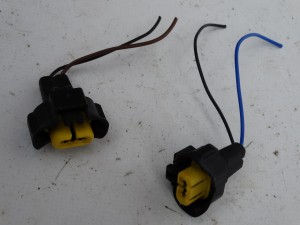 WTYCZKA KOSTKA HALOGENU NISSAN QASHQAI J11