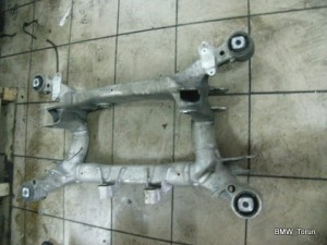 SANKI BELKA WÓZEK TYŁ TYLNY KOMBI BMW E61