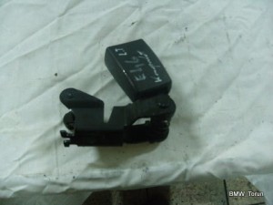 ZAPINKA ZAPIĘCIE PASA TYŁ COMPACT BMW E46