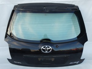 KLAPA TYŁ TYLNA BAGAŻNIKA GOŁA TOYOTA AURIS I E15 209 F-VAT