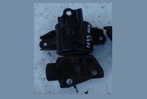 ŁAPA PODUSZKA SILNIKA HYUNDAI IX35 1.7 2.0 CRDI F-VAT
