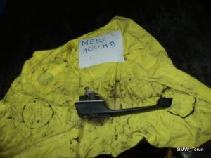 KLAMKA ZEWNĘTRZNA PRAWA MERCEDES MB100