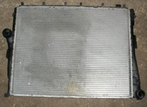 CHŁODNICA WODY BMW E46 DIESEL