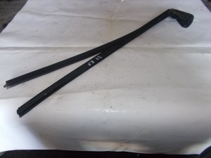 USZCZELKA LISTWA DRZWI PRAWA Z4 E85 F-VAT