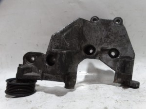 ŁAPA WSPORNIK ALTERNATORA HYUNDAI IX35 KIA SPORTAGE III 2.0 CRDI F-VAT