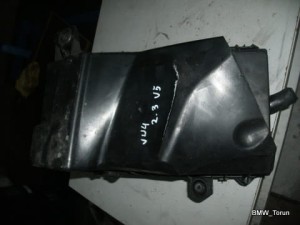 OBUDOWA FILTRA POWIETRZA 2.3 V5 BORA GOLF IV