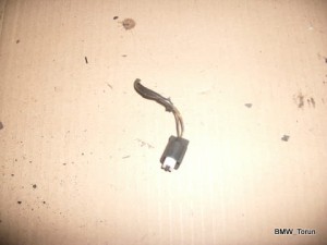WTYCZKA GNIAZDO KORKA HAMULCOWEGO PRAWA BMW E39