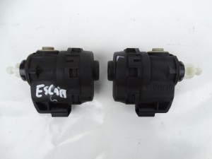 SILNICZEK REGULACJI LAMPY XENON RENAULT ESPACE IV F-VAT