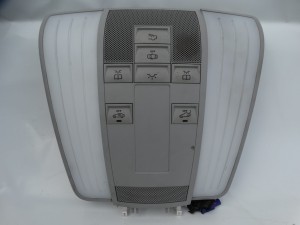 LAMPKA PODSUFITKI OŚWIETLENIE KABINY A2129064301 MERCEDES W212 F-VAT