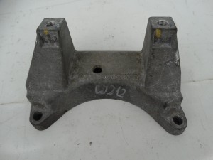 ŁAPA PODPORA SKRZYNI BIEGÓW MERCEDES W212 A1402421340 F-VAT