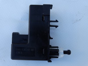 LAMPKA SCHOWKA CZUJNIK 1S41-13B748-AD FORD F-VAT