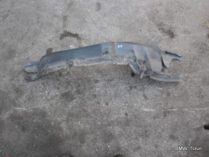NADKOLE PRZÓD PRAWE MERCEDES 124