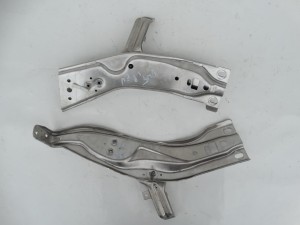 WSPORNIK MOCOWANIE BLACHA DESKI ROZDZIELCZEJ VW GOLF V 1K1858484C 1K1858783B F-VAT