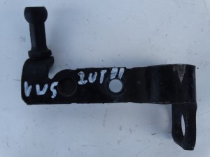 UCHWYT MOCOWANIA POKRYWY SILNIKA 03G103390A VW GOLF V F-VAT
