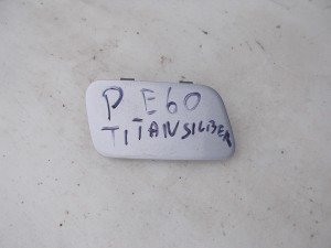 ZAŚLEPKA XENON ZDERZAKA PRZÓD P TITANSILBER E60 FV