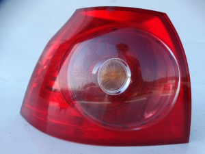 LAMPA LEWA TYŁ TYLNA VW GOLF V HB ŁADNA 1K6945095N F-VAT