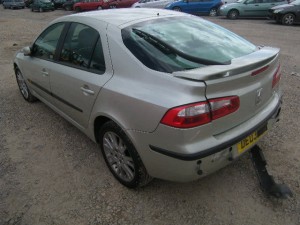 KLAMKA TYŁ LEWA LAGUNA II NV190