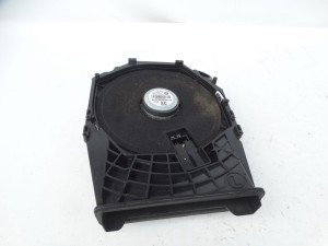 GŁOŚNIK NISKOTONOWY SUBWOOFER 9204785 BMW E81 E82 E87 E88 F-VAT