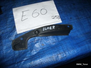 MOCOWANIE OSŁONA BŁOTNIKA PRAWA BMW E60 E61